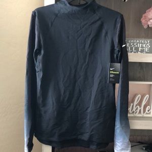 NWT $90 Ladies Nike Pro Hyperwarm Golf Sport Training Top L